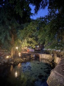 Suasana-Sigedhang-Kapilaler-Malam-Hari-3-225×300